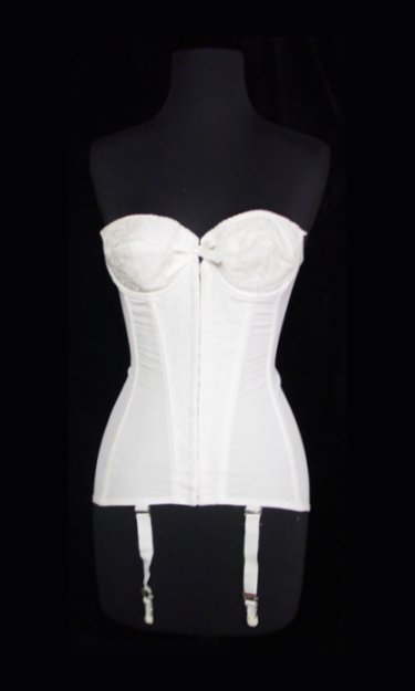MERRY WIDOW 1940'S 